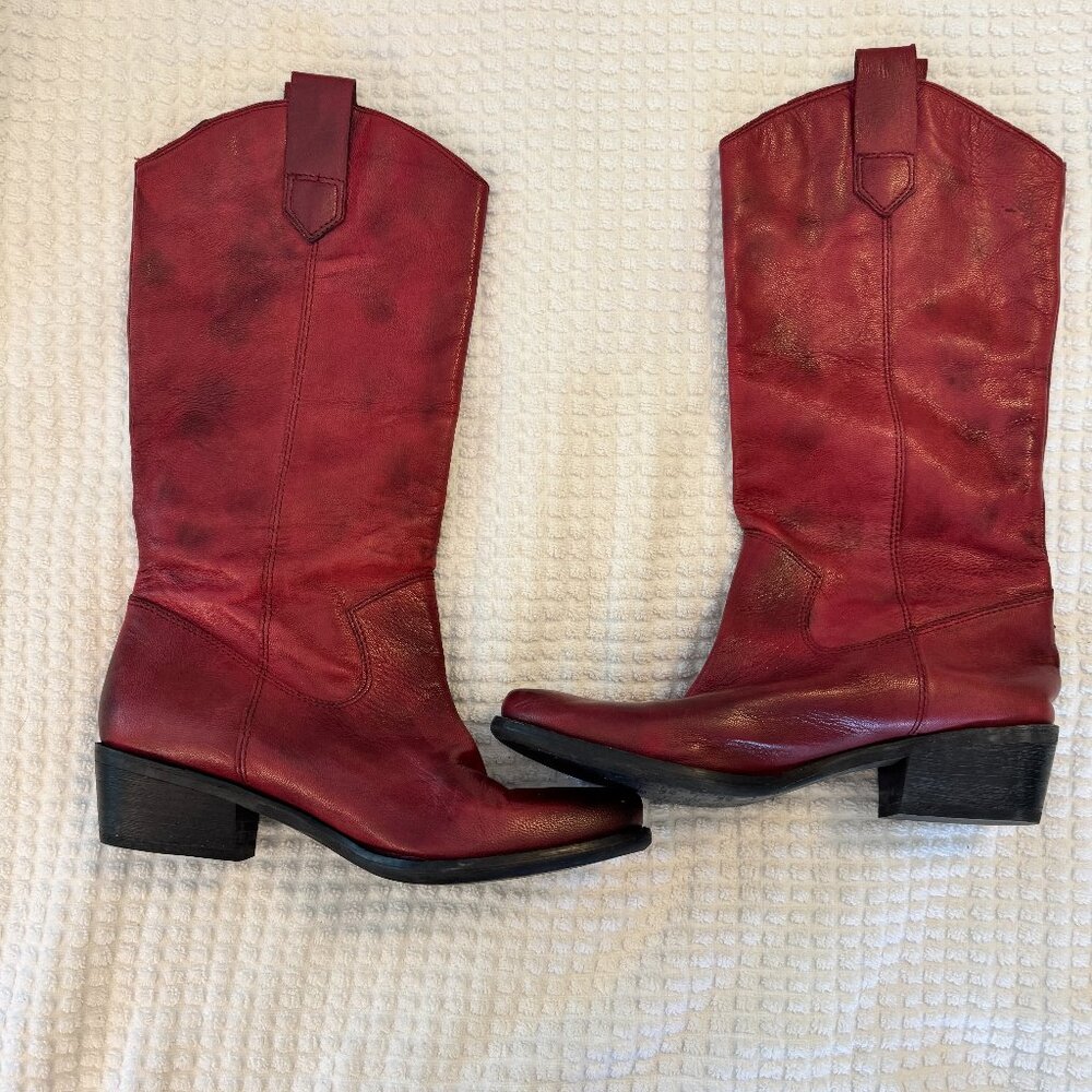 Footloose Boots!  Red Cowboy Western Style Boots Sz 8